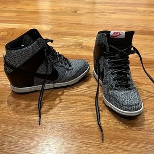 NIKE Wedge Sneakers - Size US8 - great condition!